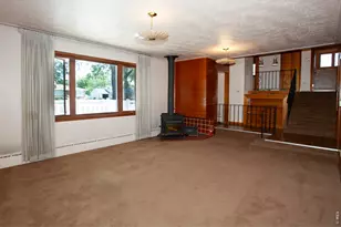910 S 10th Ave, Sterling, CO 80751 - Photo 9