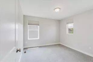 2224 Lombardy St, Longmont, CO 80503 - Photo 37