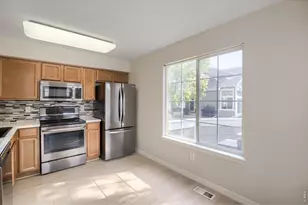 805 Summer Hawk Dr, Longmont, CO 80504 - Photo 5