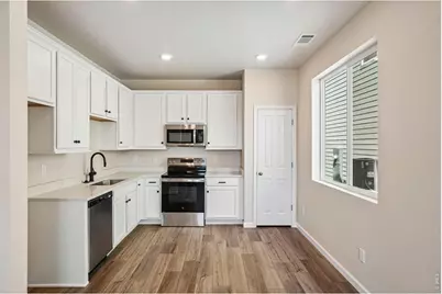 1478 Coral Pl, Longmont, CO 80504 - Photo 7