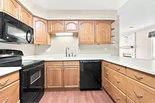 8477 Everett Way, Arvada, CO 80005 - Photo 11