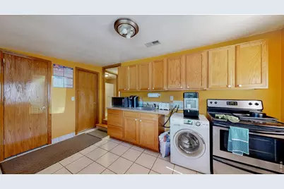 1047 N Lincoln Ave, Loveland, CO 80537 - Photo 7