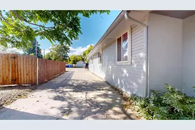 1047 N Lincoln Ave, Loveland, CO 80537 - Photo 17