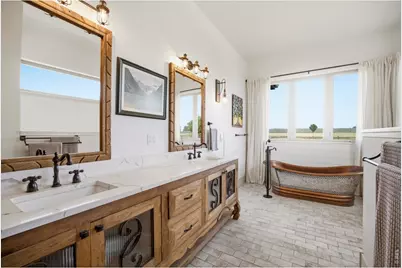 9260 Meadow Farms Dr, Milliken, CO 80543 - Photo 21