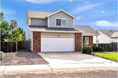 325 Hawthorne Ave, Johnstown, CO 80534 - Photo 3