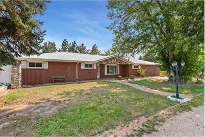 335 Mountain View Dr, Fort Collins, CO 80524 - Photo 3