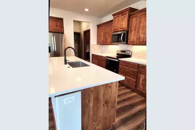 1928 Sunshine Peak Dr, Loveland, CO 80538 - Photo 5