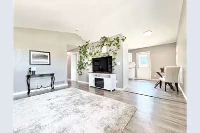 183 Calabria Dr, Windsor, CO 80550 - Photo 3