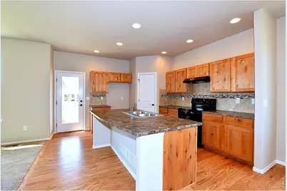 2402 Blissful Ln, Johnstown, CO 80534 - Photo 15