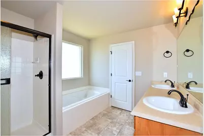 2402 Blissful Ln, Johnstown, CO 80534 - Photo 31