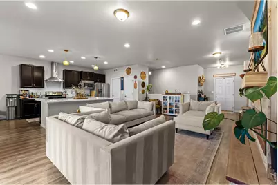 225 Dorothy Dr, Berthoud, CO 80513 - Photo 9