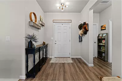 225 Dorothy Dr, Berthoud, CO 80513 - Photo 5