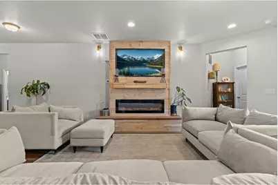 225 Dorothy Dr, Berthoud, CO 80513 - Photo 7