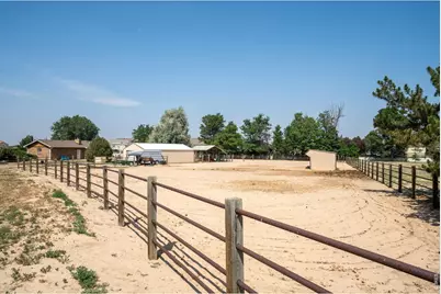 15501 Hilltop Dr, Brighton, CO 80601 - Photo 39