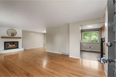6128 S Madison Ct, Centennial, CO 80121 - Photo 3