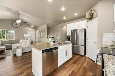 1933 Sunset Cir, Milliken, CO 80543 - Photo 7