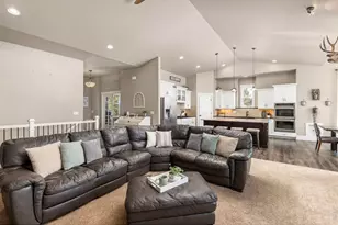 2657 Peregrine Creek Dr, Milliken, CO 80543 - Photo 9