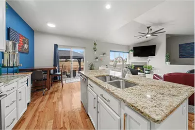 1194 Sunrise Cir, Milliken, CO 80543 - Photo 9