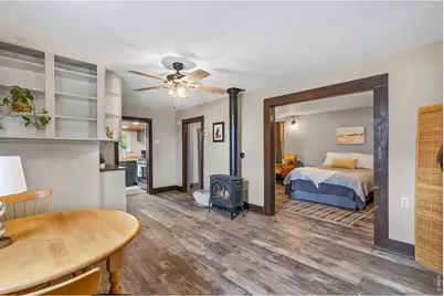 542 E 10th St, Loveland, CO 80537 - Photo 11