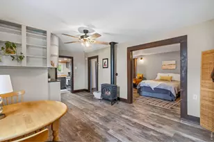 542 E 10th St, Loveland, CO 80537 - Photo 11