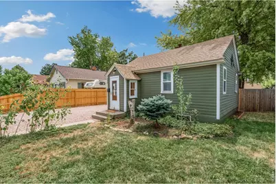 542 E 10th St, Loveland, CO 80537 - Photo 3