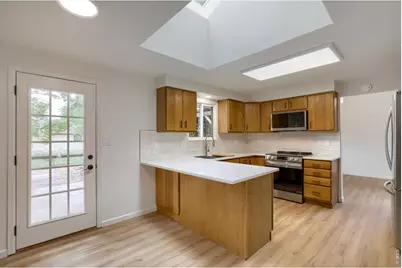 2305 Lake Park Dr, Longmont, CO 80503 - Photo 3