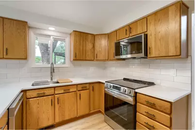 2305 Lake Park Dr, Longmont, CO 80503 - Photo 5