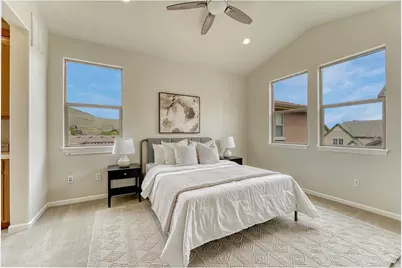 10360 Bluffmont Dr, Lone Tree, CO 80124 - Photo 35