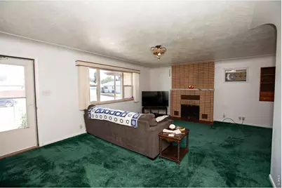 213 W Logan St, Sterling, CO 80751 - Photo 5