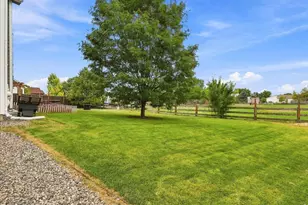 542 S Savannah Cir, Milliken, CO 80543 - Photo 39