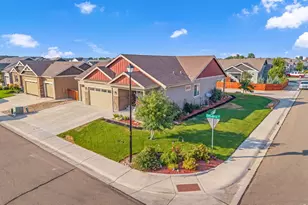 84 Turnberry Dr, Windsor, CO 80550 - Photo 3