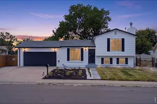 4513 Fairplay Wy, Denver, CO 80239 - Photo 1