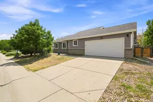 4199 Cripple Creek Dr, Loveland, CO 80538 - Photo 23