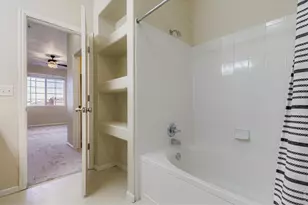5255 Memphis St, Denver, CO 80239 - Photo 11