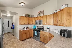 4400 Paintbrush Dr, Evans, CO 80620 - Photo 9