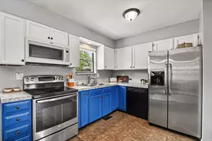 767 19th St SW, Loveland, CO 80537 - Photo 5