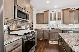307 McGregor Ln, Johnstown, CO 80534 - Photo 9