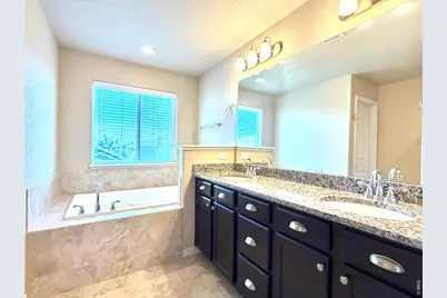 5755 Clarence Dr, Windsor, CO 80550 - Photo 13