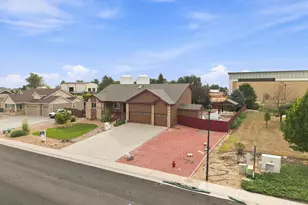 3294 Ballentine Blvd, Johnstown, CO 80534 - Photo 3