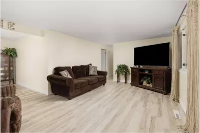 3750 Sheridan Ave, Loveland, CO 80538 - Photo 5