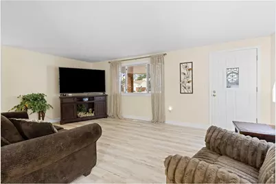 3750 Sheridan Ave, Loveland, CO 80538 - Photo 7
