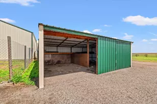16060 Mystic Ln, Strasburg, CO 80136 - Photo 43