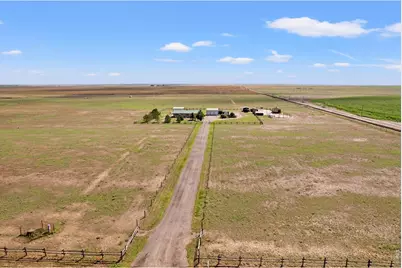 16060 Mystic Ln, Strasburg, CO 80136 - Photo 3