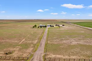 16060 Mystic Ln, Strasburg, CO 80136 - Photo 3