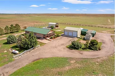 16060 Mystic Ln, Strasburg, CO 80136 - Photo 5