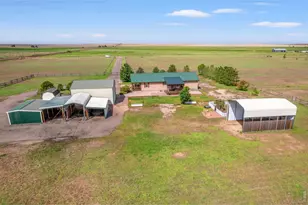16060 Mystic Ln, Strasburg, CO 80136 - Photo 7