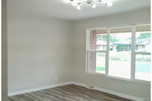 1370 S Eaton Ct, Lakewood, CO 80232 - Photo 7