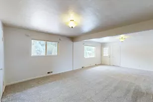 2708 W 29th St, Loveland, CO 80538 - Photo 7