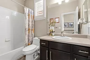 2124 Longfin Ct, Windsor, CO 80550 - Photo 5