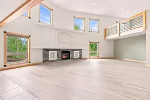 557 Grand Estates Dr, Estes Park, CO 80517 - Photo 3